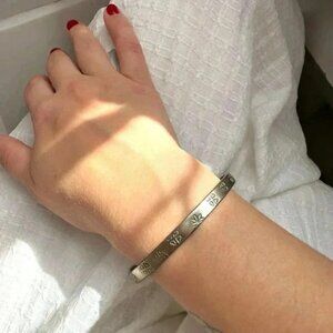 Taxco Mexico sterling silver bangle bracelet with design